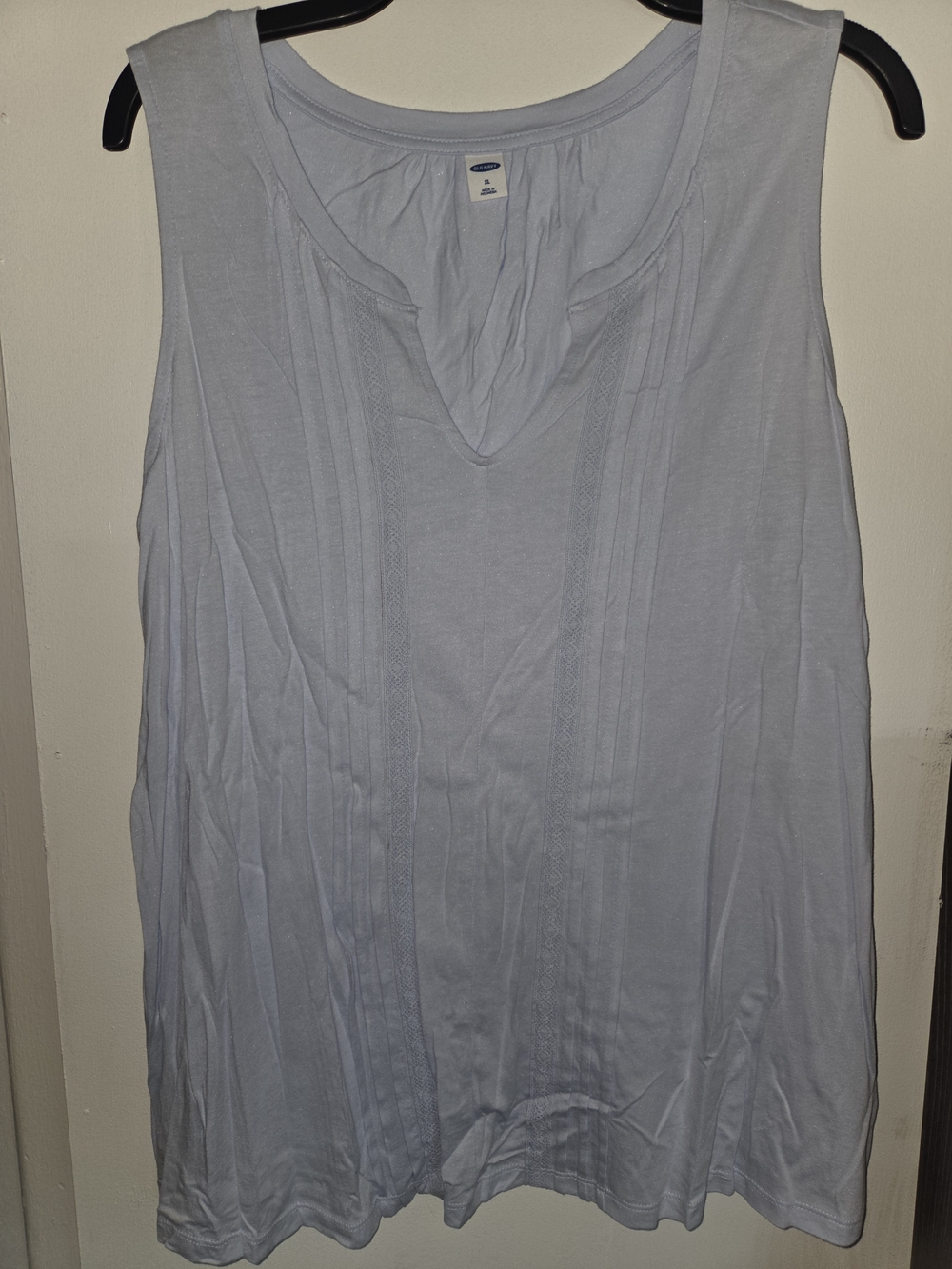 Old Navy Light Blue Sleeveless V-Neck Tank